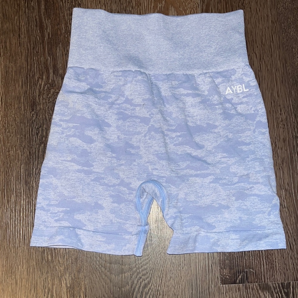 AYBL NEVER WORN womens camo shorts